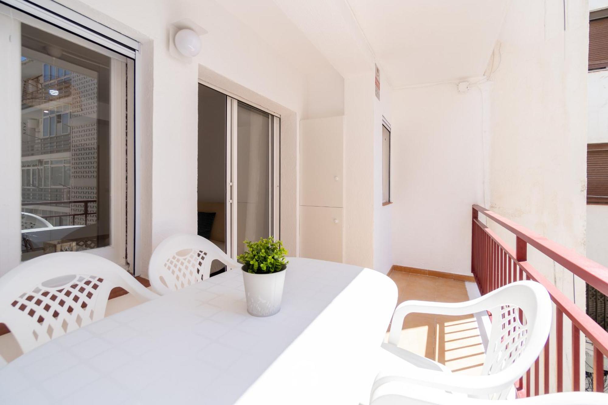 Mediterranean Way - Relax Cambrils Bagian luar foto